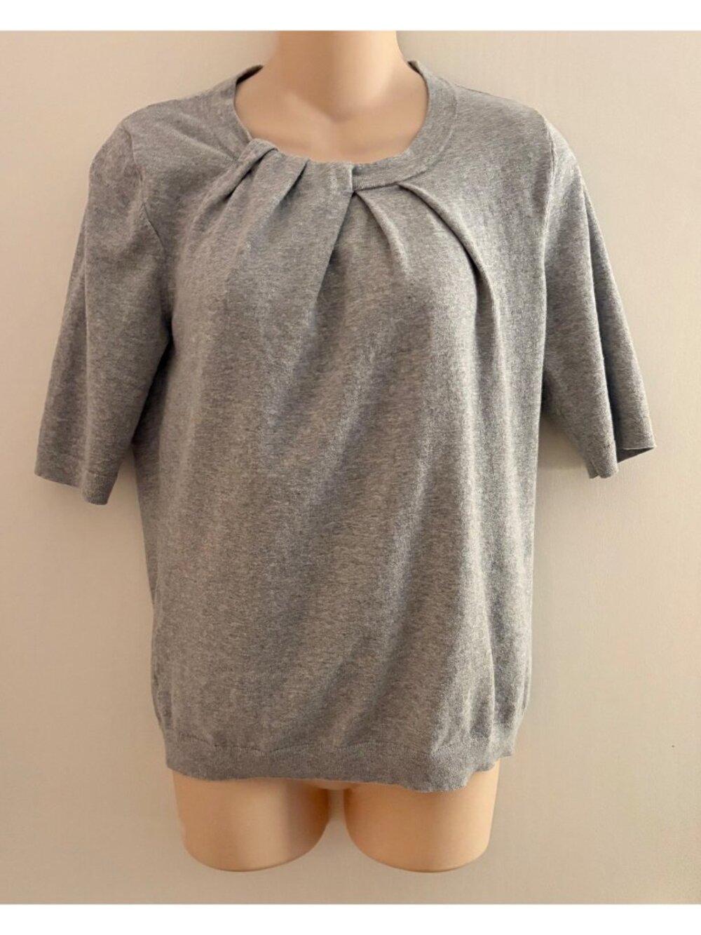 Ann Taylor Factory Gray Short Sleeve Pleated Front Knit Top Medium Cotton Blend